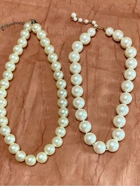 Vintage  Pearl Strand Necklaces
